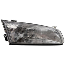 Load image into Gallery viewer, 1997–1999 Toyota Camry Headlight and Corner Light Kit  | OEM Fit