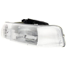 Load image into Gallery viewer, 1999–2002 Chevrolet Silverado 1500 Headlight Set Base / LS / LT / WT Halogen | OEM Fit