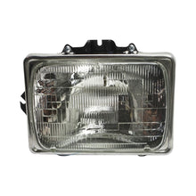 Load image into Gallery viewer, 1999–2007 Ford F-250 Super Duty Headlight Set Left and Right Side Halogen w/ Bulb(s) (2-Piece Set) | OEM Fit