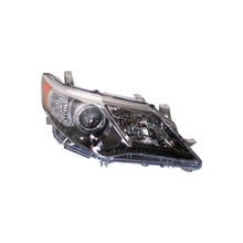 Load image into Gallery viewer, 2012–2014 Toyota Camry Headlight Set Black Housing HID Left &amp; Right | OEM Fit