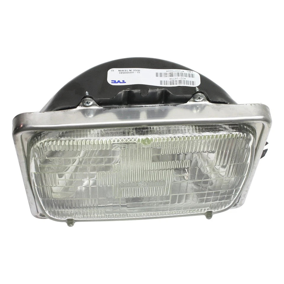 1999–2007 Ford F-250 Super Duty Headlight Set Left and Right Side Halogen w/ Bulb(s) (2-Piece Set) | OEM Fit