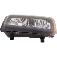 Load image into Gallery viewer, 2003–2006 Chevrolet Silverado 1500 Headlight Set Smooth Reflector (1st Design) | OEM Fit